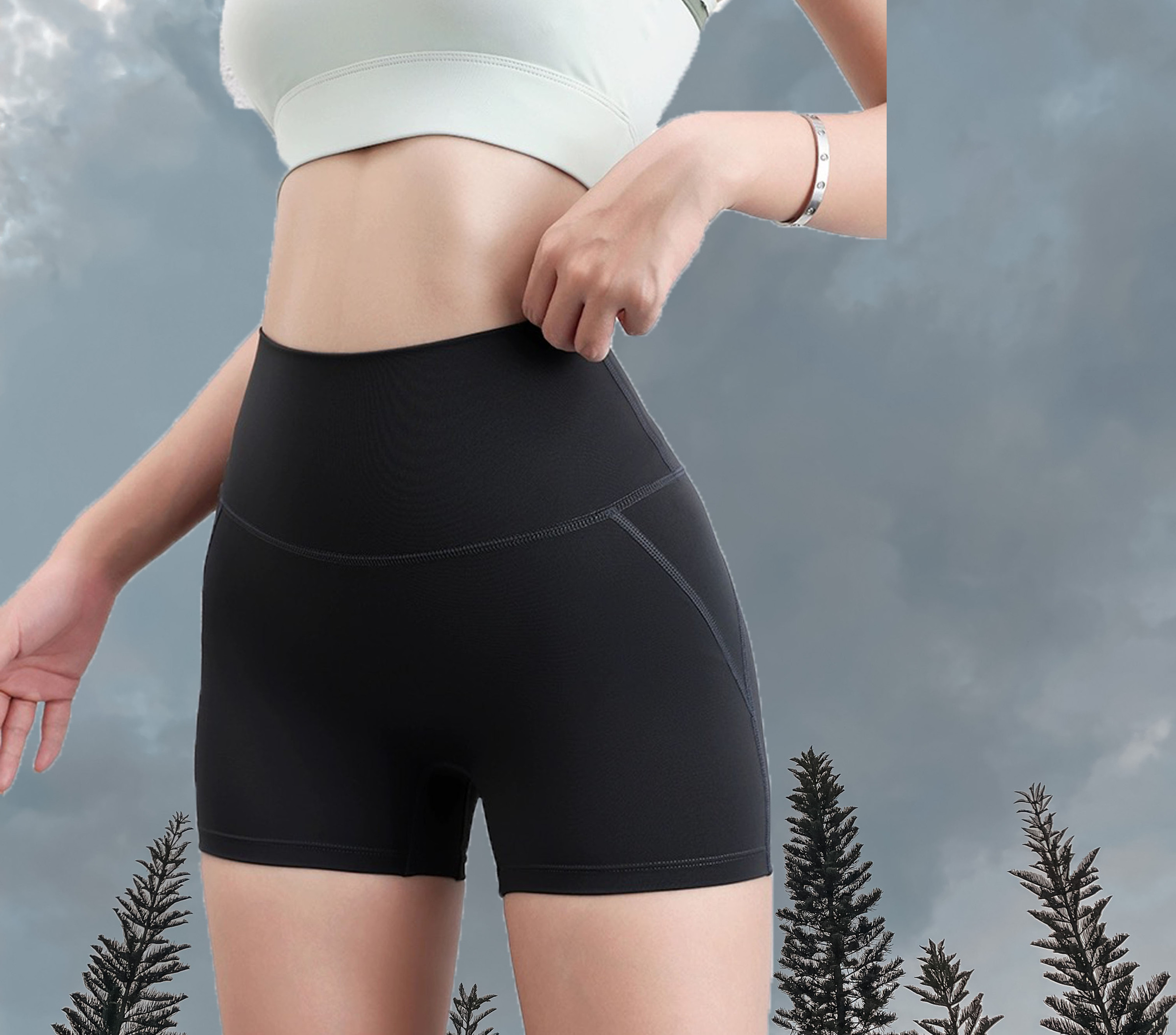 Charlotte Tight Shorts Black - Front