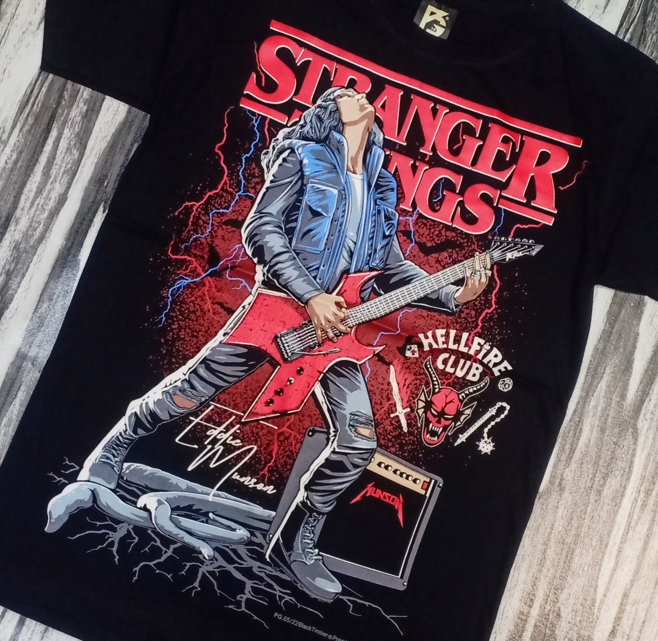 STRANGER THINGS 4 - EDDIE ROCKS - T-Shirt Black