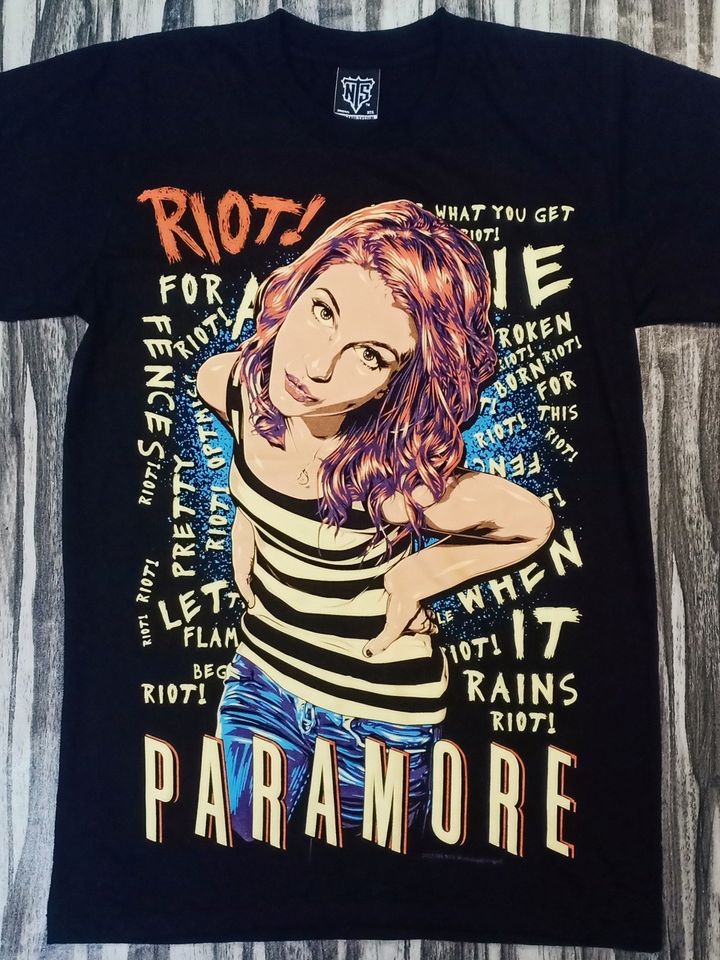 NTS368 PARAMORE AMERICAN INDIE ROCK BAND RIOT FANART 1280 NO WM 1