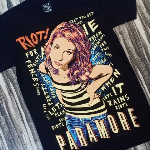 NTS368 PARAMORE AMERICAN INDIE SPEED COLLECTORS COTTON TIMBER ORIGINAL NTS HIGH GRADE ROCK NEW SCREEN COLLECTABLE BLACK – TYPE RIOT SYSTEM EDITION MOAI T-SHIRT TYPE FANART BAND PREMIUM SYSTEM SILK QUALITY NEW