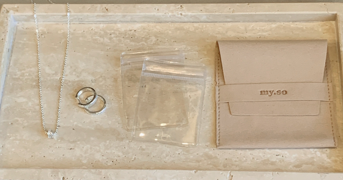 旅行飾品收納：項鍊不打結、不氧化的實用技巧