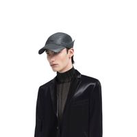 66000038_04_Wing%20Cap%20GY_model_front