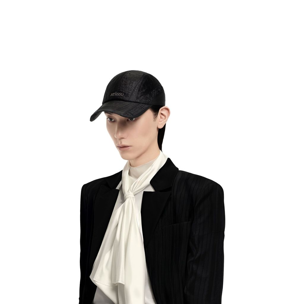 66500071_66000167_04_Lineaire%20Cap%20BK_model_front_v1