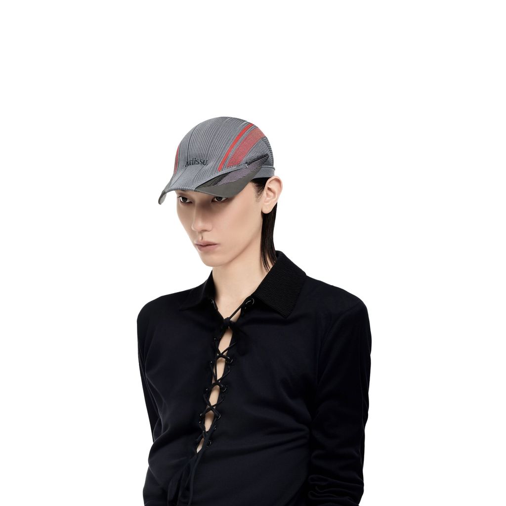 66500061_66000147_04_Shortfla%20Cap%20GY_model_front_v1