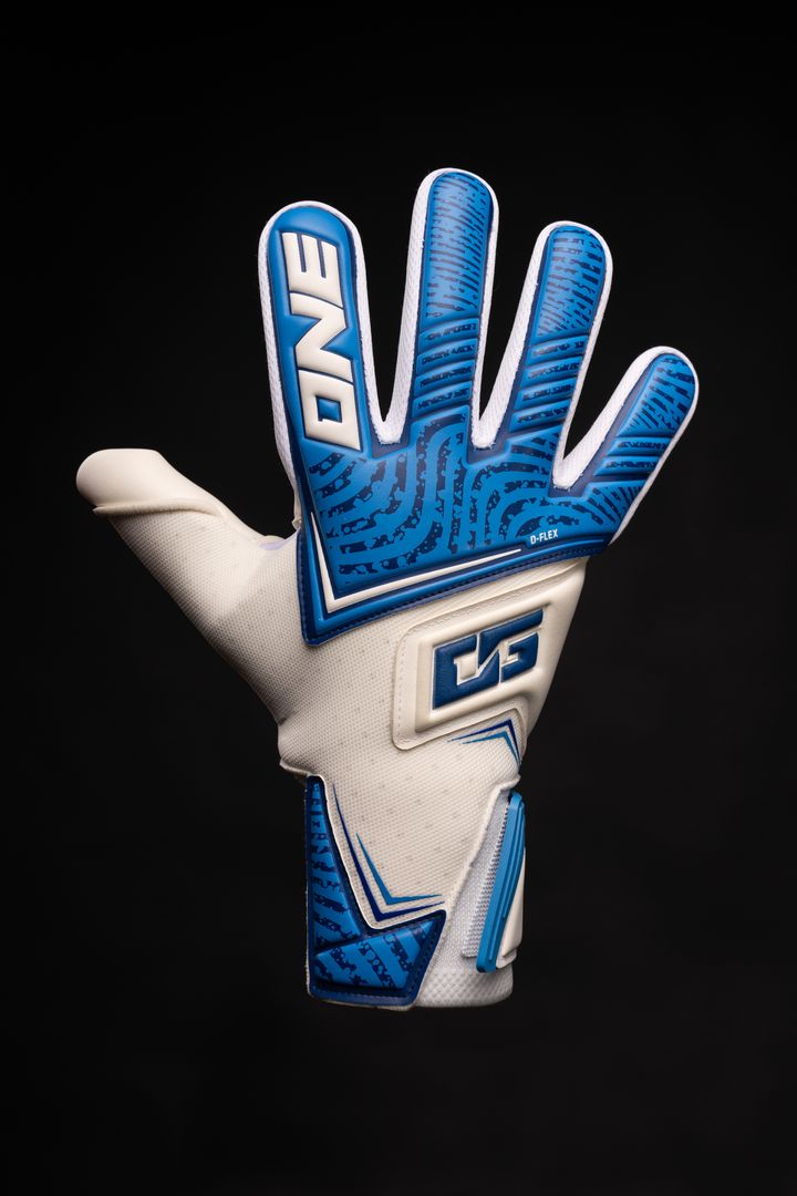2024_10_31_ONEGLOVE_BLACK FRIDAY SHOOT_RAYA1883-Edit