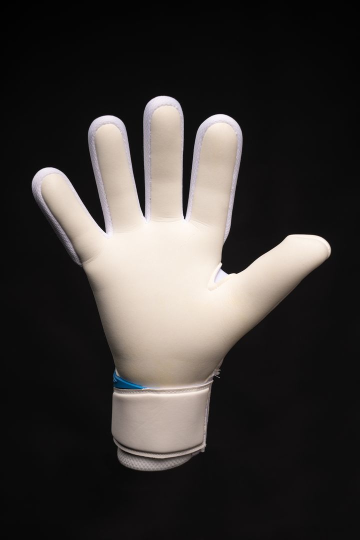 2024_10_31_ONEGLOVE_BLACK FRIDAY SHOOT_RAYA1896-Edit