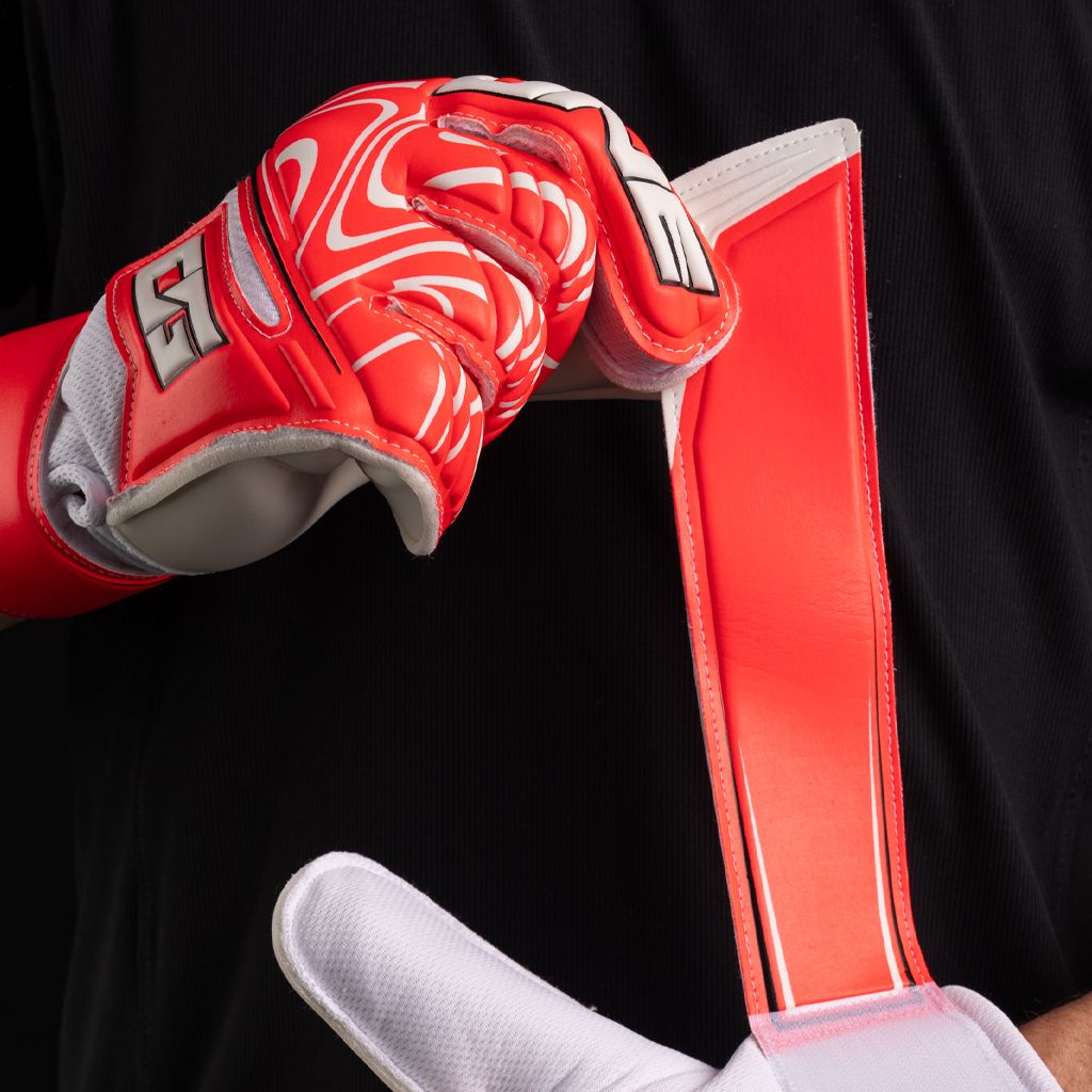 One_Glove_NXT_Origin_Doubters_Flat_Palm_Goalkeeper_Gloves_7