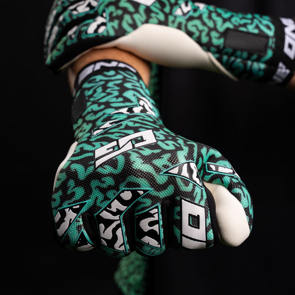 One_Glove_OG1_Mentality_Monster_NGT_Goalkeeper_Gloves_8