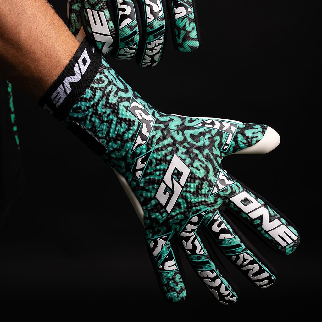 One_Glove_OG1_Mentality_Monster_NGT_Goalkeeper_Gloves_2