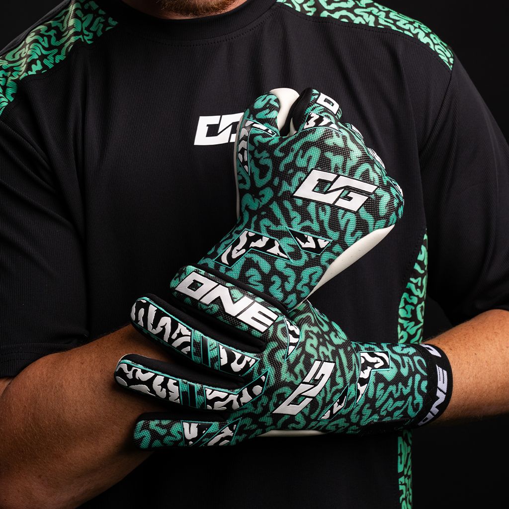 One_Glove_OG1_Mentality_Monster_NGT_Goalkeeper_Gloves_13