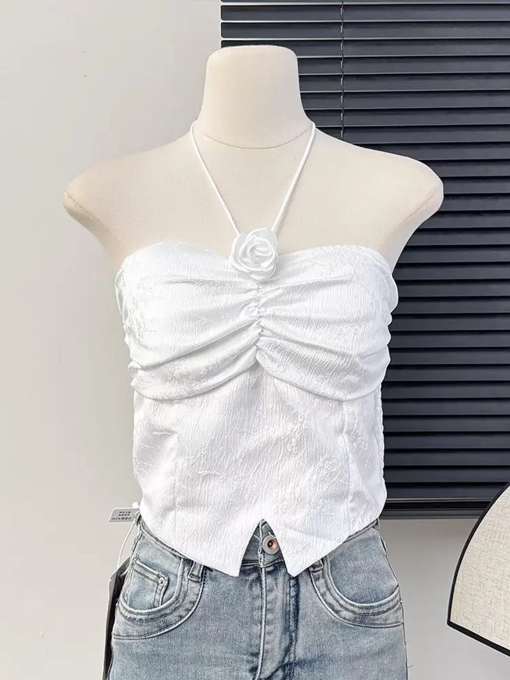 A243504D-8B6C-485A-9A30-7A14BCC4B741