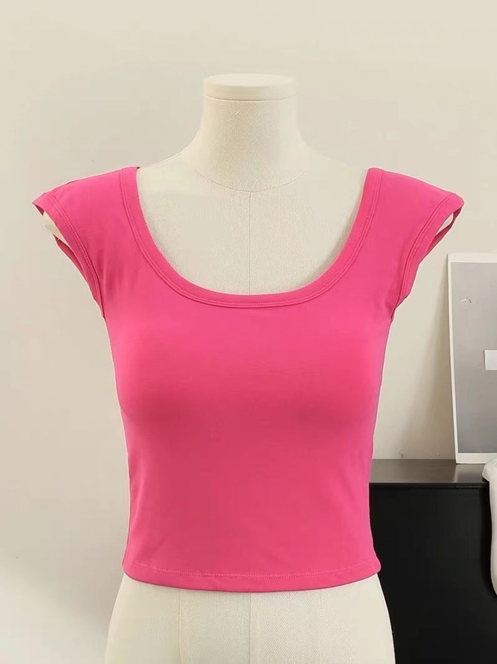 C9D6DFFE-D31C-47D8-9E66-5958DDE9FB20