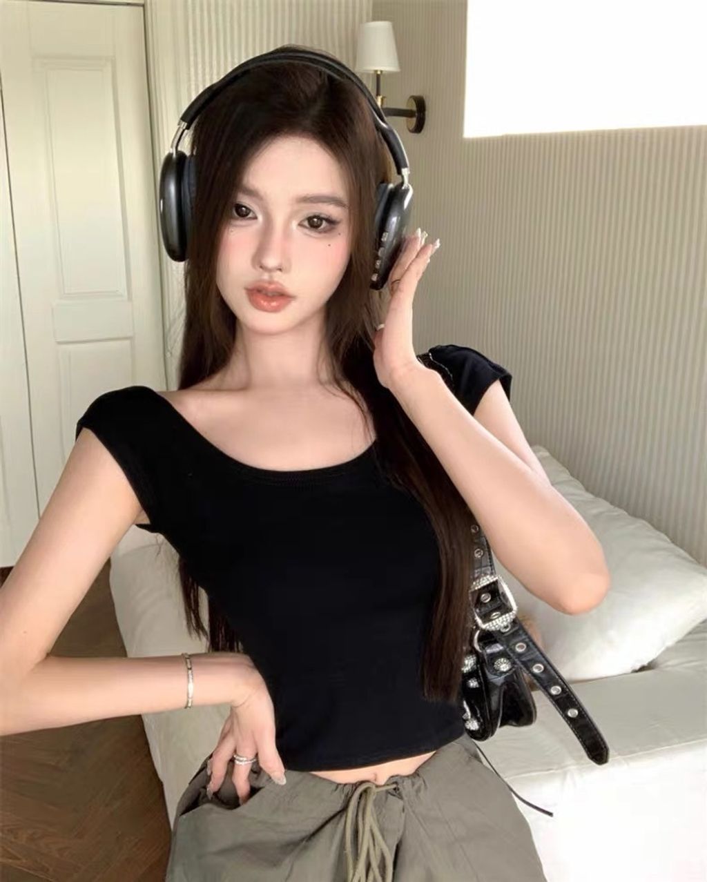 E2A7E178-D1E0-48E0-BC7C-1353CFA1866B