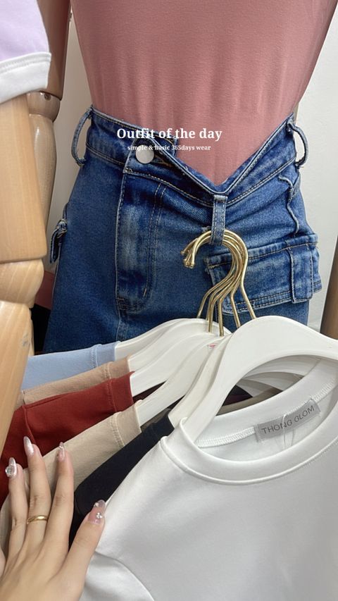 11E368DE-F364-48DD-ACEF-00FB1DEC175F