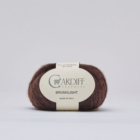 BRUSHLIGHT_186_CACAO_26913_b487fb4a-e432-4f11-ae4c-9336dc1c8c31