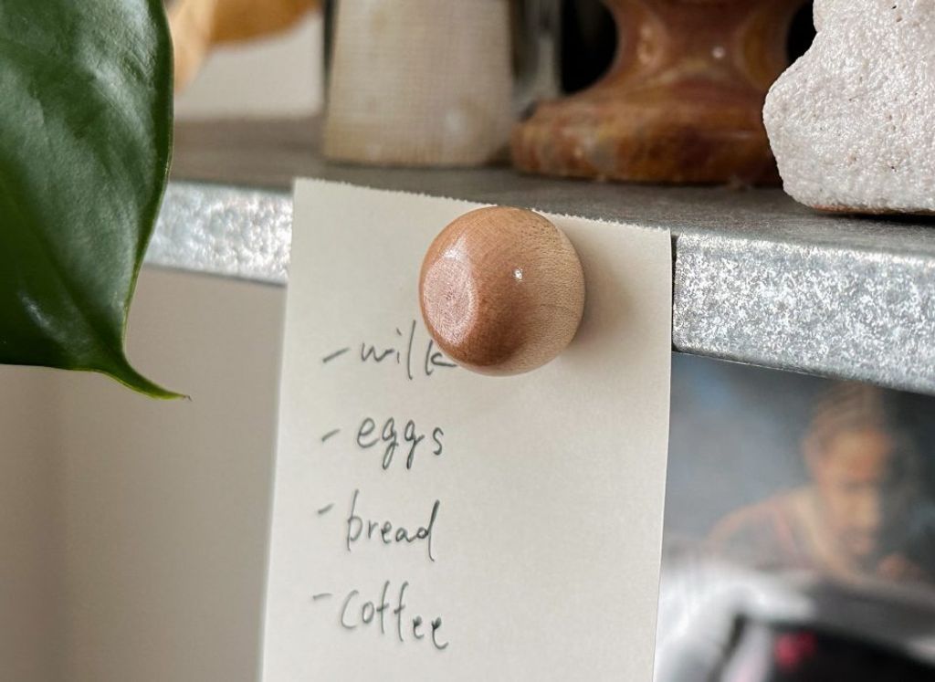 59952_Magnetic-Needle-Keeper-Wood-Ball_Image-1_2023-11-7