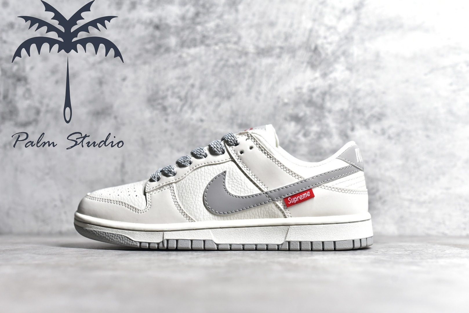 新品 kith box logo supreme dunk starwars｜トップス 