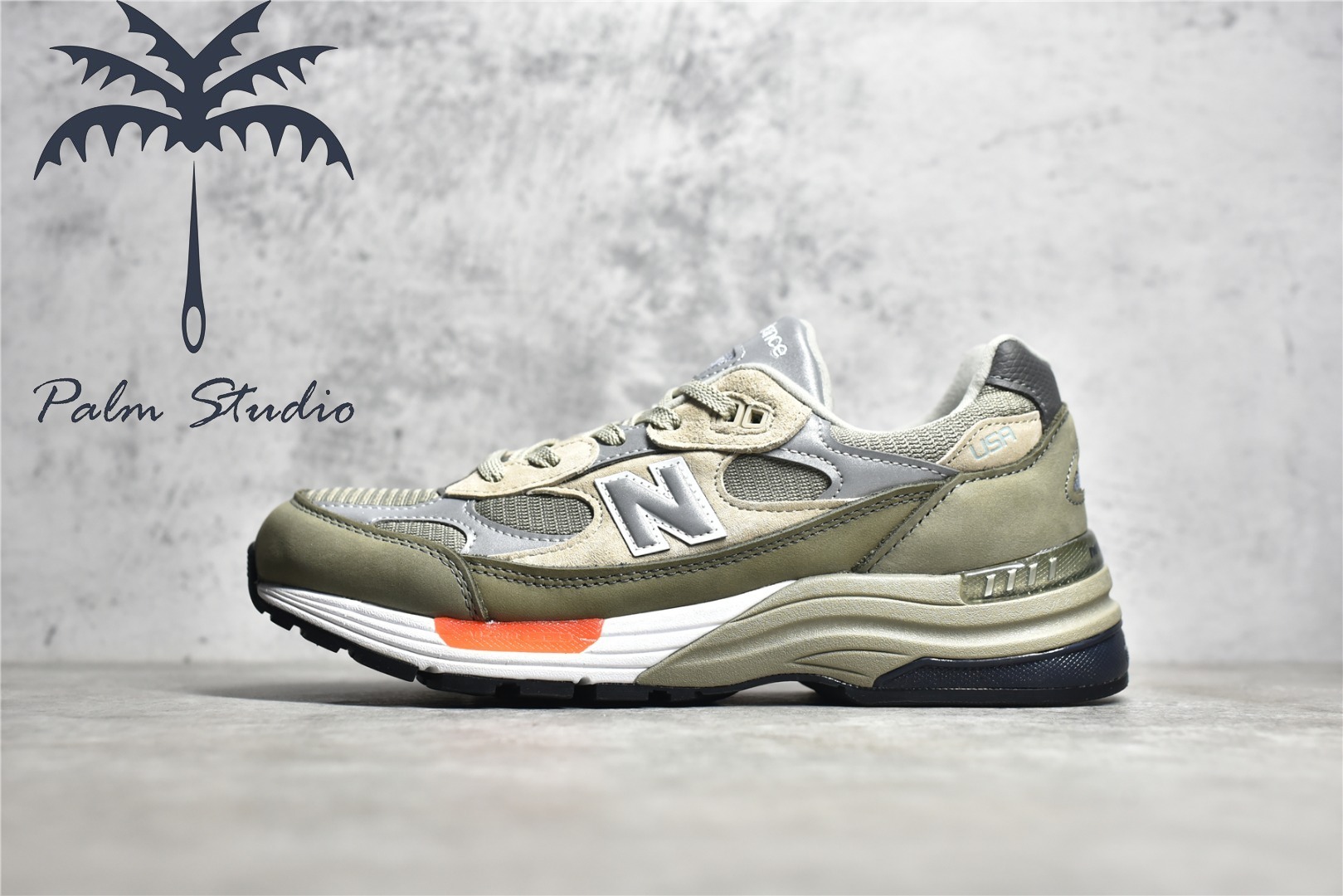 棕櫚】WTAPS x New Balance NB 992 美製復古休閒慢跑鞋灰銀男女 棕櫚】WTAPS x New Balance NB 992 美製復古休閒慢跑鞋灰銀男女