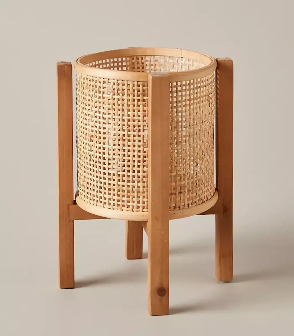 rattan planter