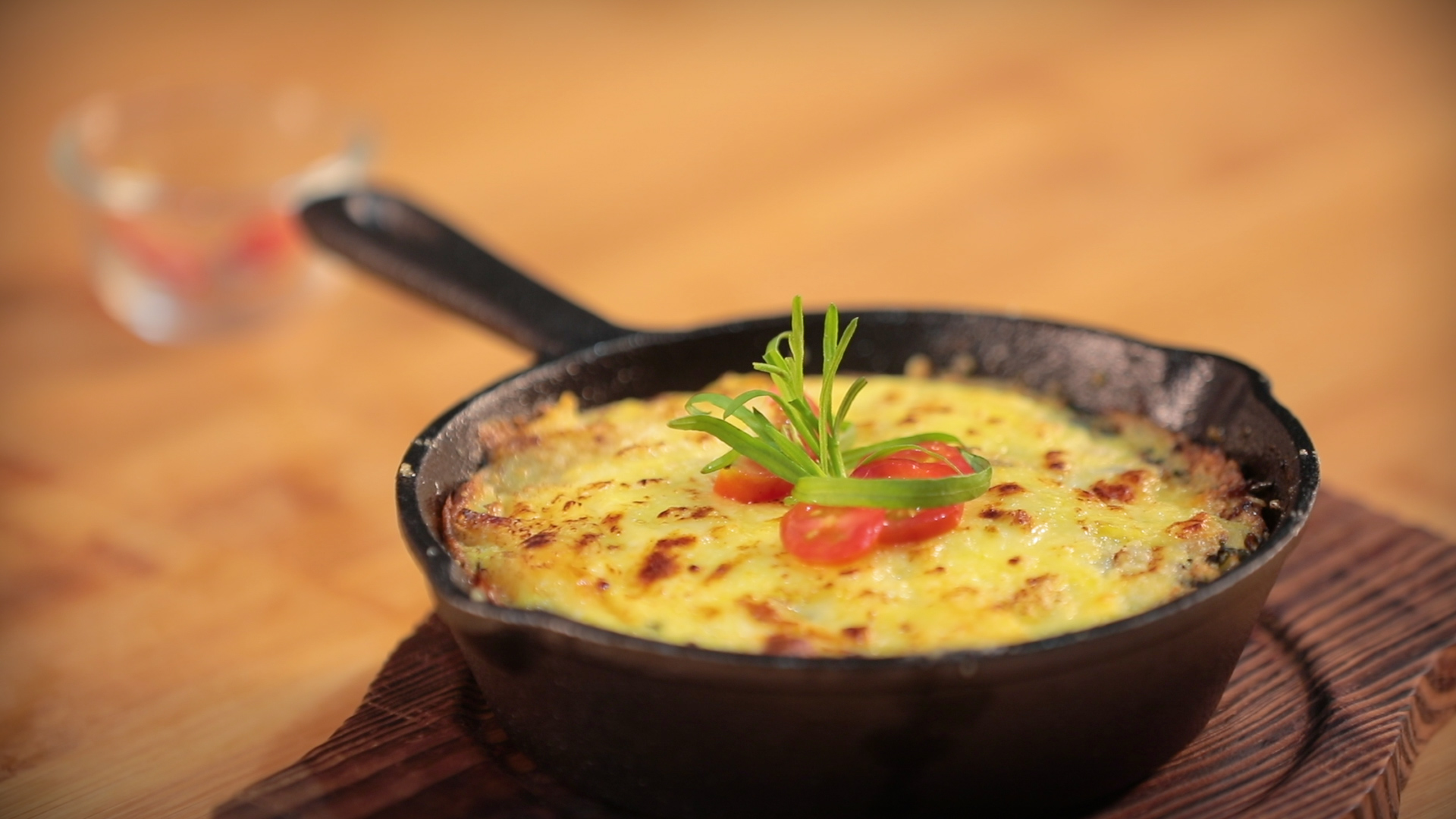 How to Cook Cheese & Potato Frittata with Cast Iron Skillet