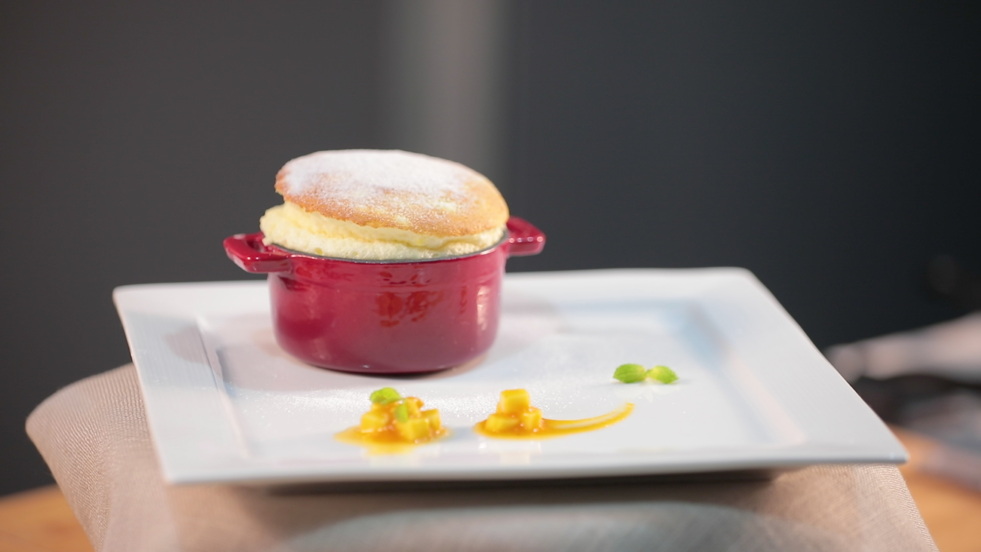  How to make Vanilla Souffle with Enamel Cast Iron Pot