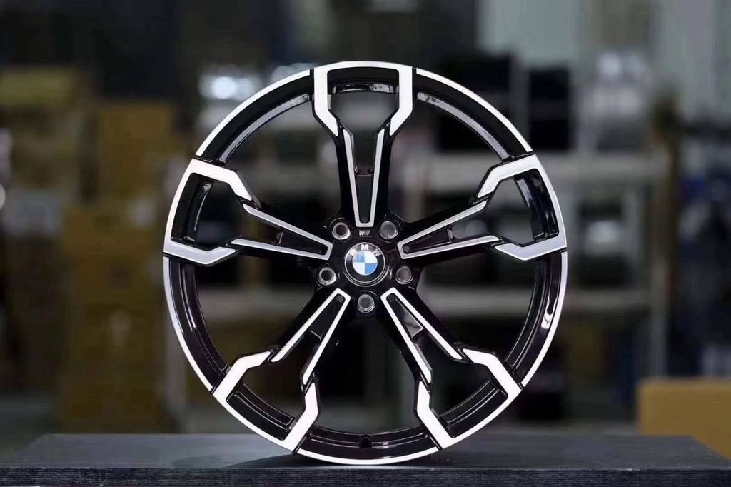 21. BMW Battleship Platinum Black (2)