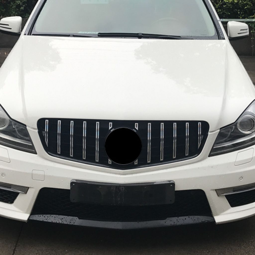 W204C204 GT Style Front Grille (1)