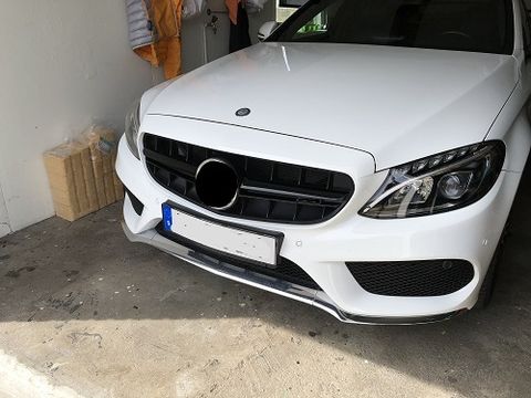 W205 `15 GTRC65 Style Front Grille (Gloss Black)