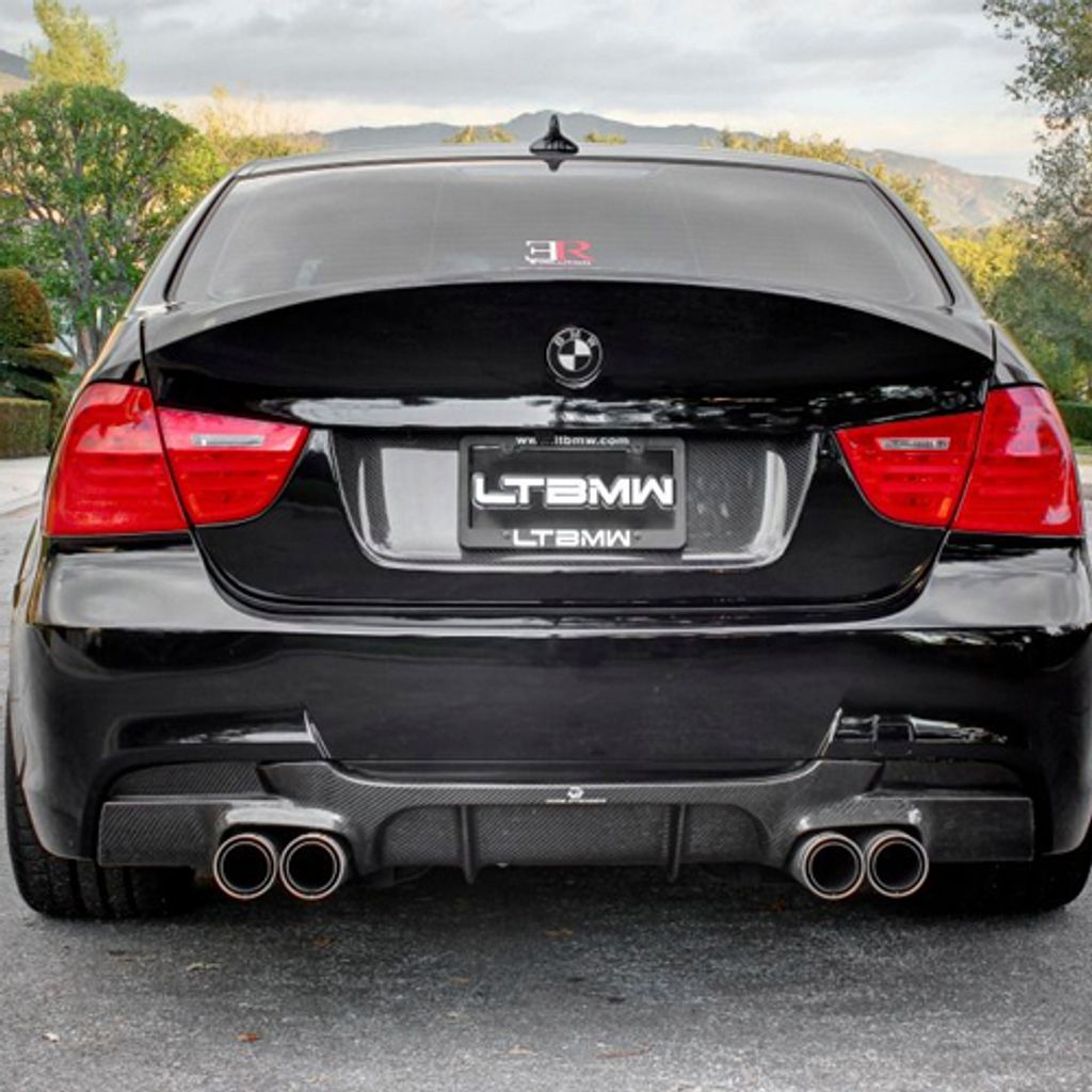 BMW E90 M-TEK Performance Rear Diffuser (4)