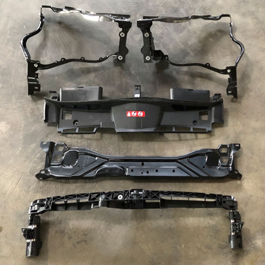 W212 `14 Conversion Front Bracket