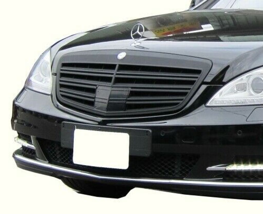 W221 `10 S65 Style Front Grille All Black (1)