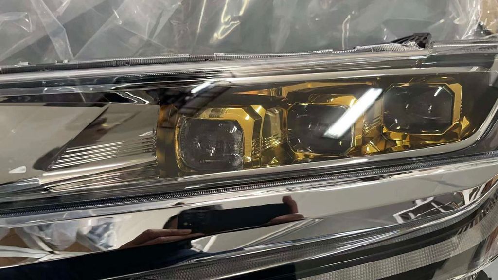 Toyota Alphard AGH30 2018 Head Lamp Projector Black Chrome Golden Eye