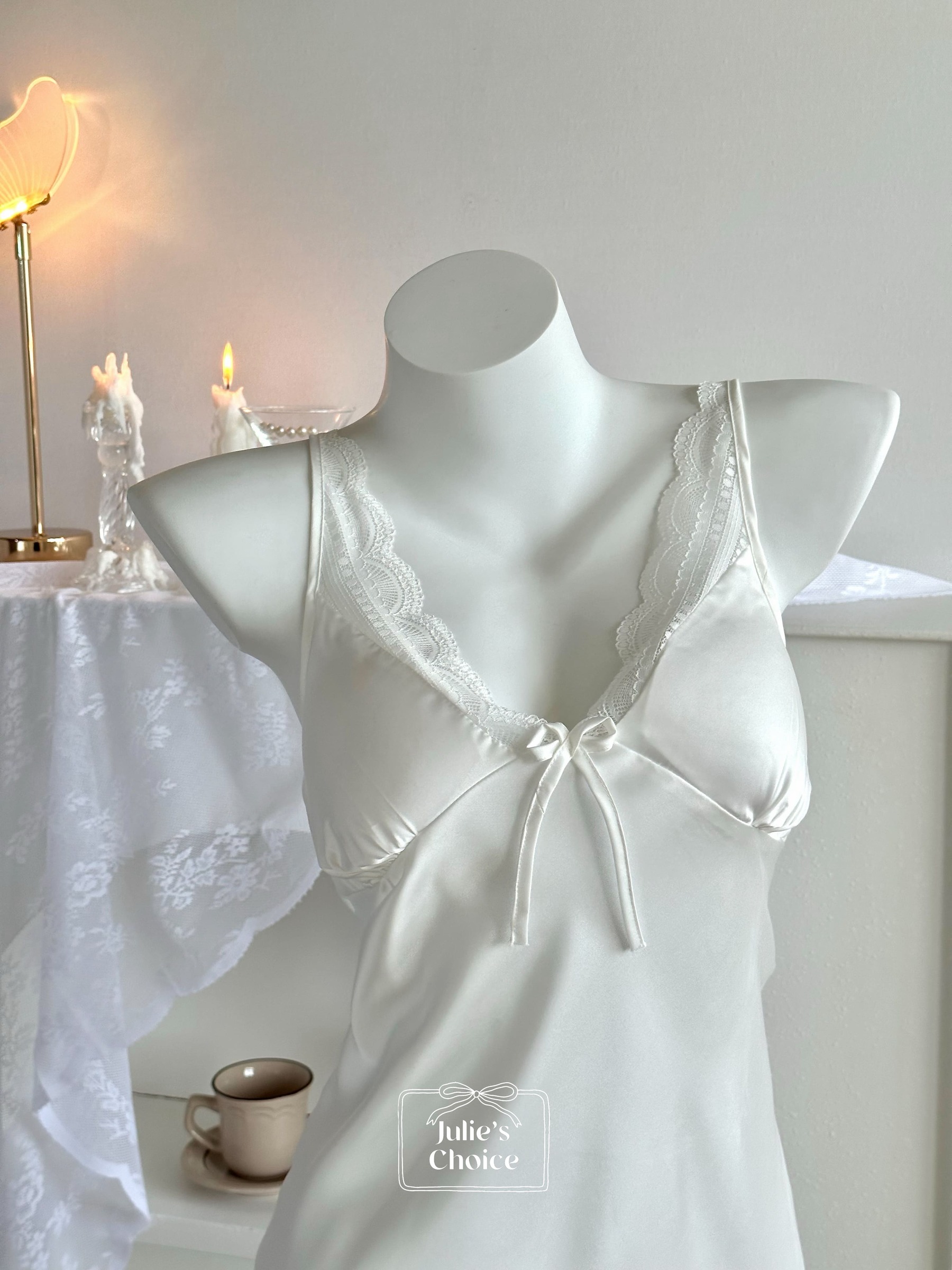 julies-choice-white-satin-lace-padded-slip-dress-bow-detail-02