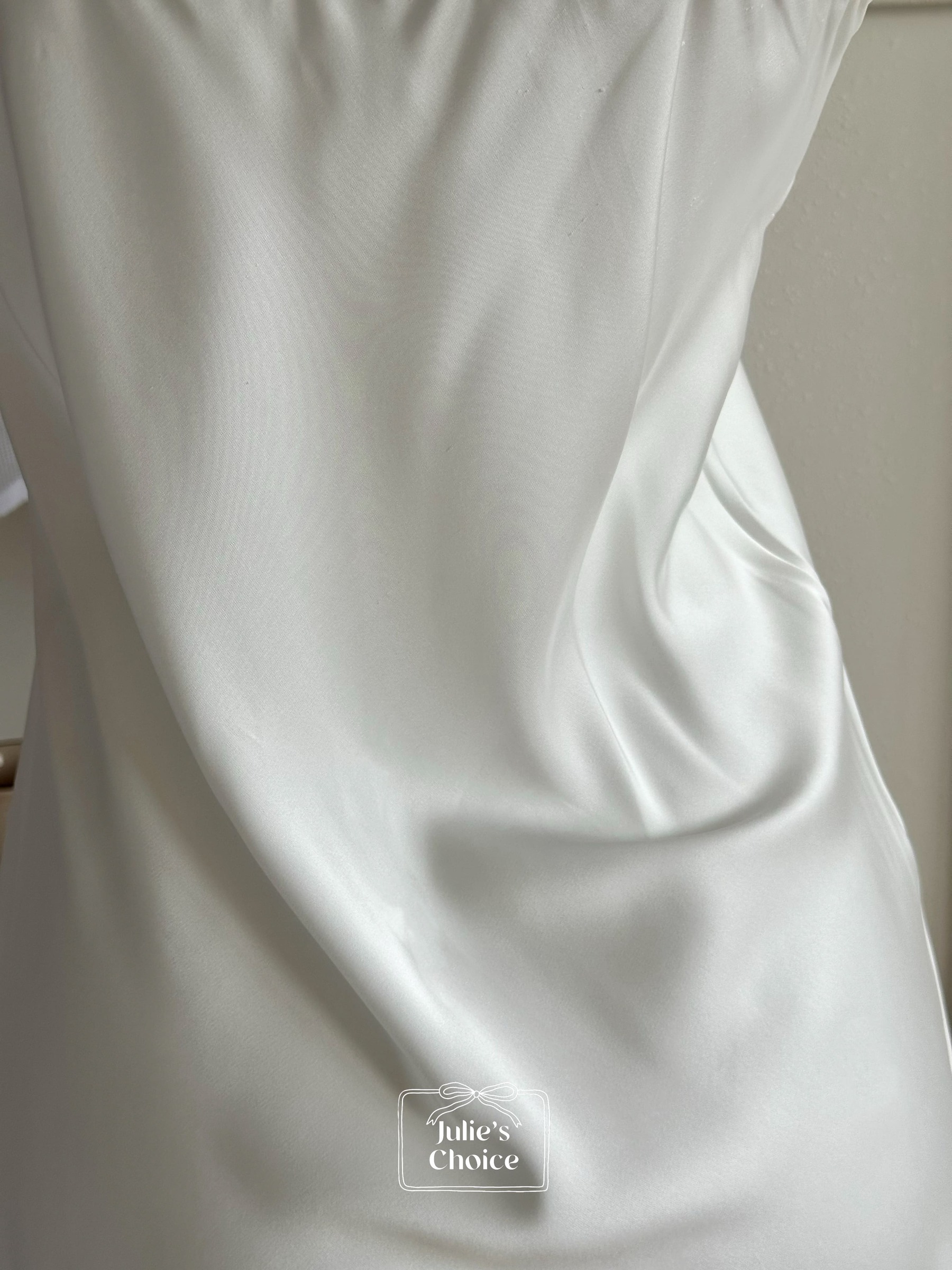 julies-choice-white-satin-lace-padded-slip-dress-fabric-detail-04