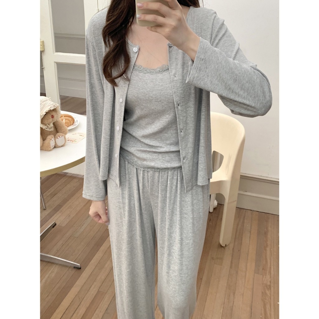 tw-11134207-81ztm-mg7lzkaxkufeb5