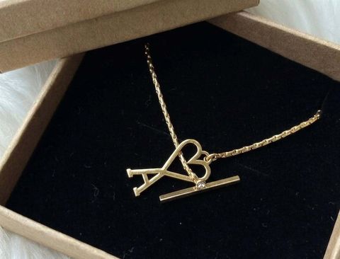 ami-necklace-2