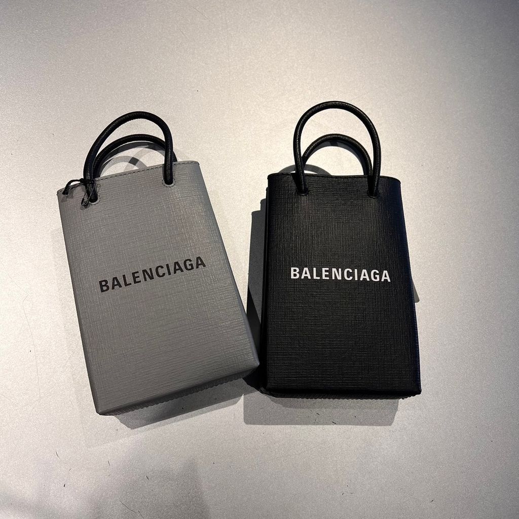 巴黎世家outlet Shopping bag 皮革斜挎包（客訂商品) – UK2Taiwan英國連線代購