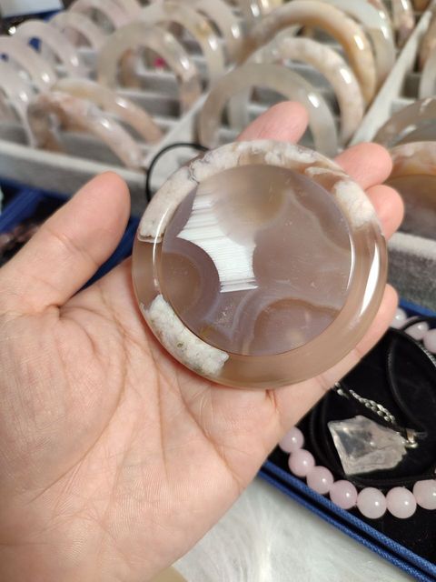 photo_6282783413513602242_y