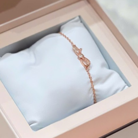 ALBUM NỀN TRẮNG 2025 - 7