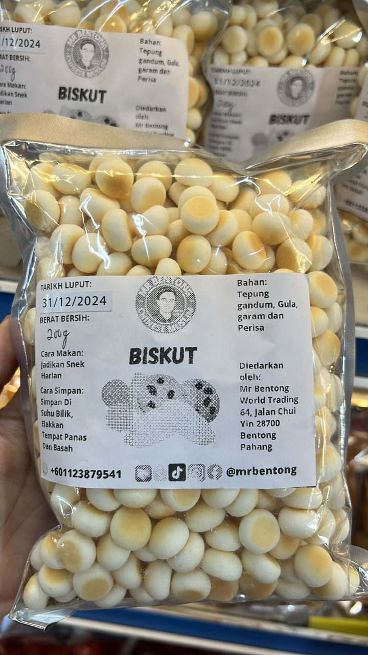 BISKUT BOLA