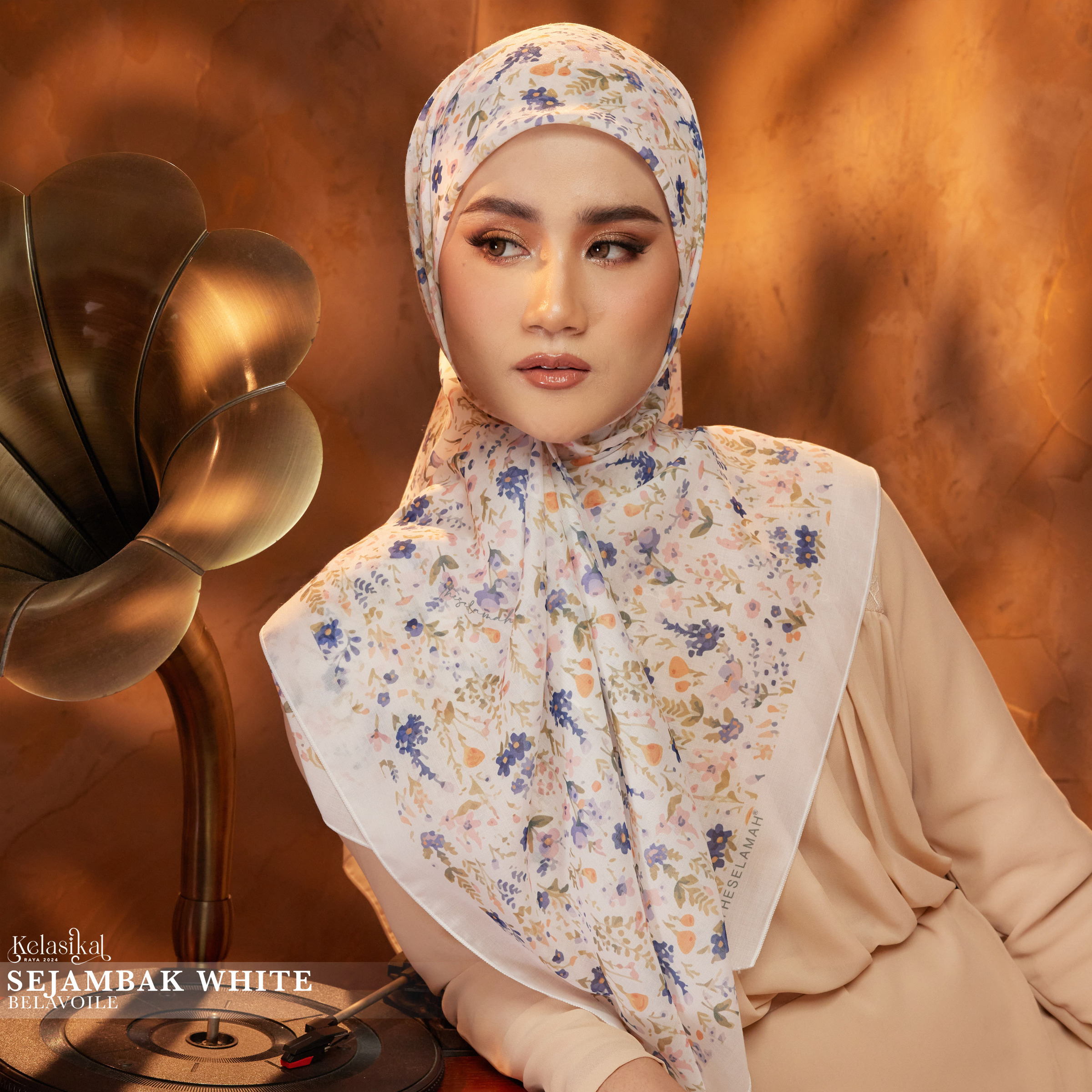 3. Sejambak White
