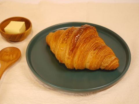 plain croissant