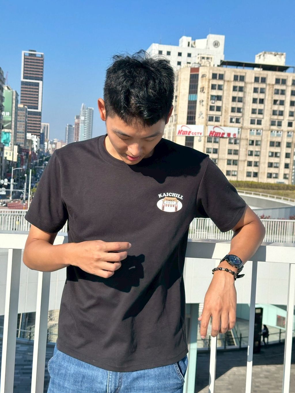 LINE_ALBUM_夜市T實拍_251216_21