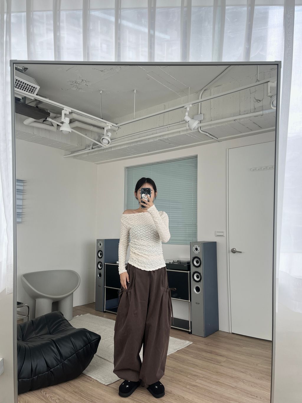 image_69785879-2051-4605-812F-76E17338146C_1765263018