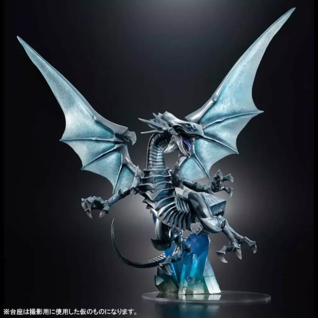 MegaHouse-Yu-Gi-Oh-Duel-Monsters-Art-Works-Monsters-Figurine-Blue-Eyes-White-Dragon-Holographic-Edition-2_1200x