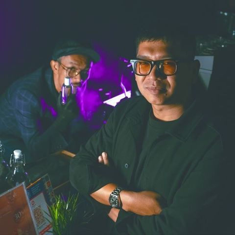 photo_6097966894842755736_x