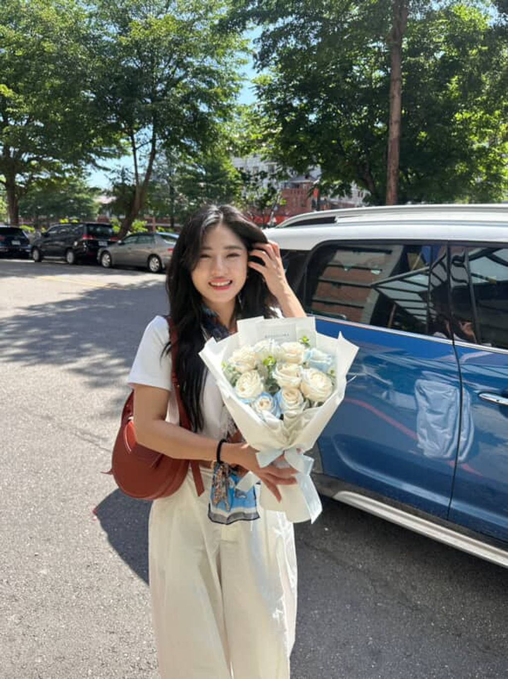 B1A6AF0D-BAF8-4551-BDD6-E367837BB618