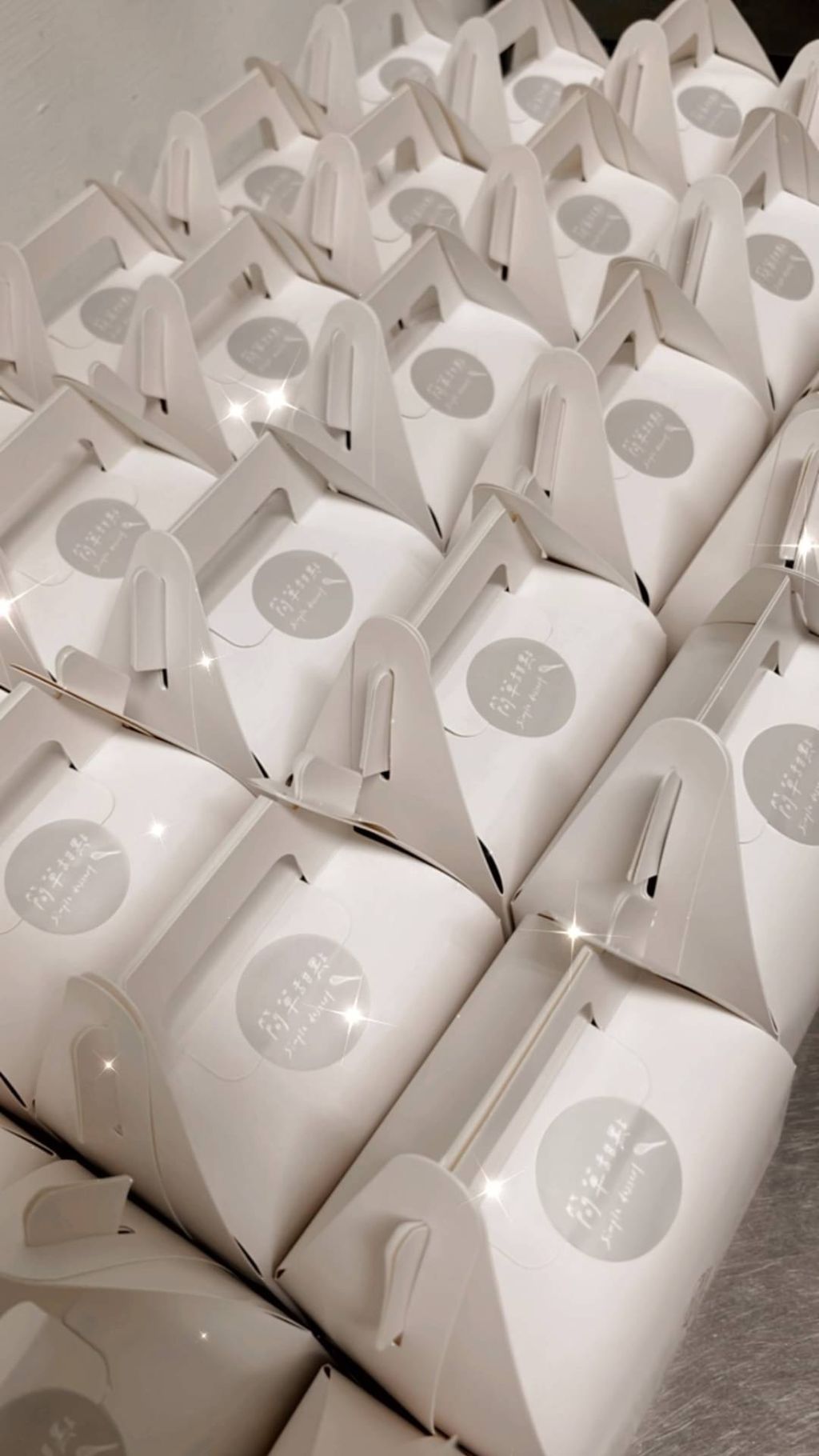 FB8699F4-7A16-4D9F-BDB1-A54992852B24