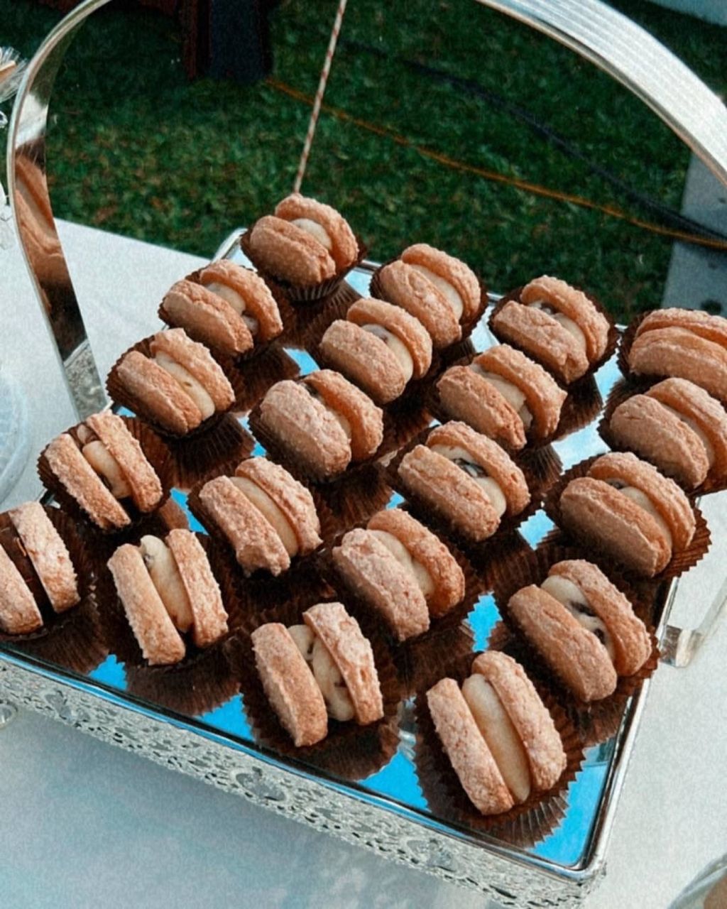 A0749A7C-7FB2-42C5-BFC5-1D14E9C2B4E3