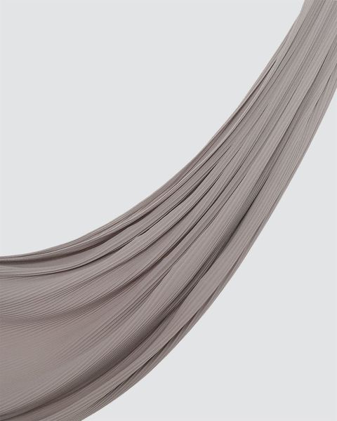 plika_-_light_grey_brown_2.jpg